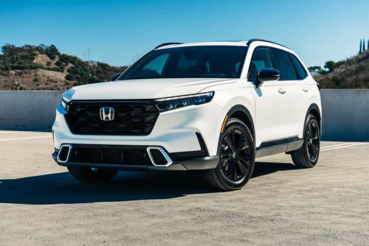 Honda CR-V 2026 front view premium SUV design